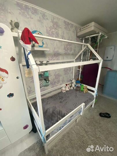 Детская кровать домик с матрасом