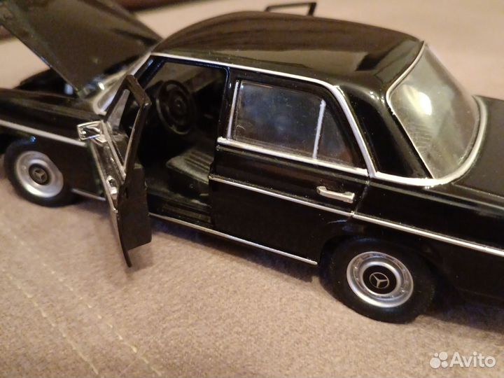 Модель автомобиля mercedes w114