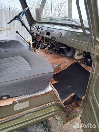 УАЗ 3303 бортовой, 1990