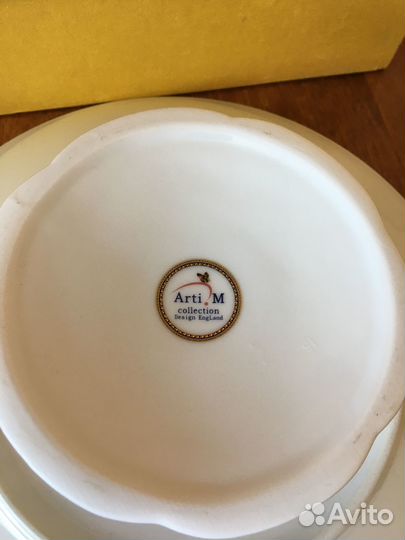 Тортница на ножке Arti M