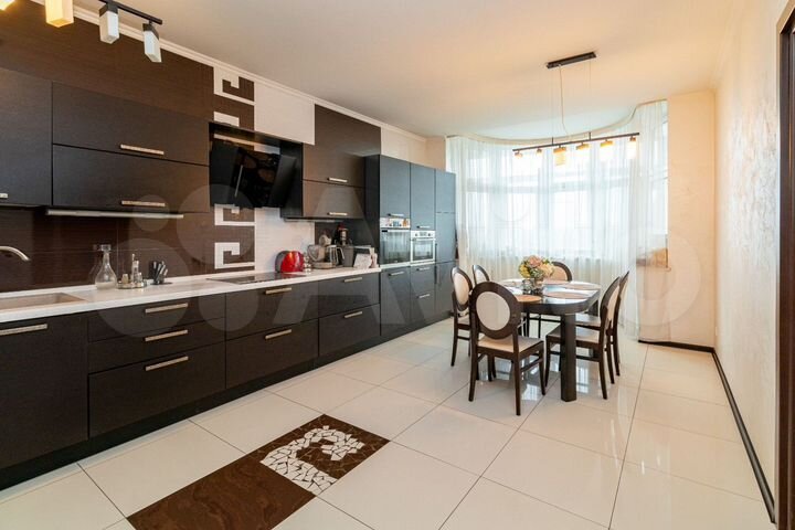 3-к. квартира, 165,7 м², 2/12 эт.