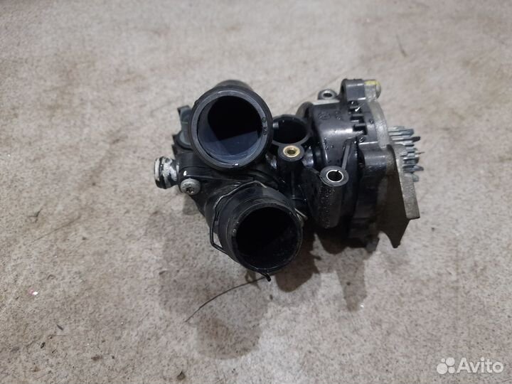 Термостат в сборе с помпой для 1.8 tfsi BZB CDA