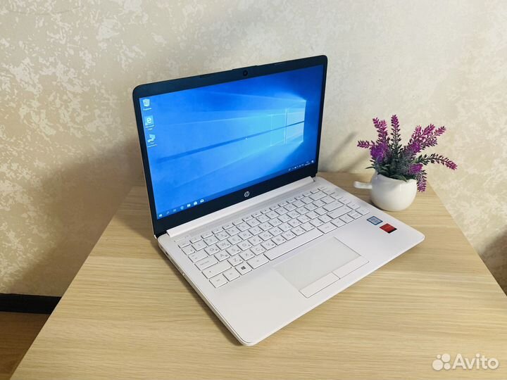 Свежий, мощный ноутбук (7 поколение/ssd)