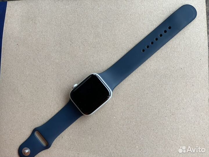 Часы apple watch se 44mm