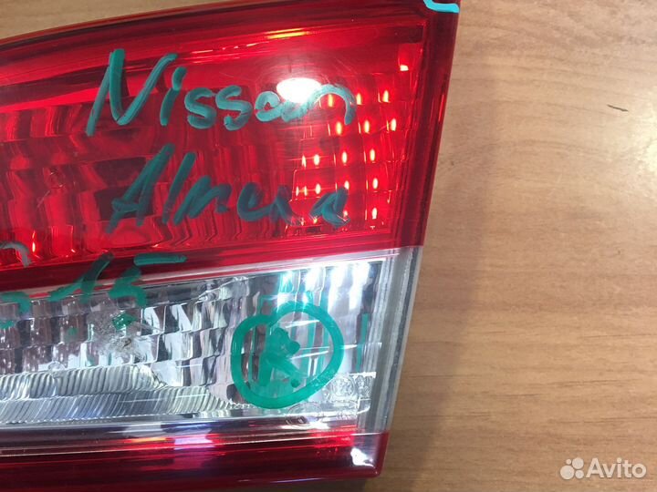 Фонарь задний правый Nissan Almera (N15)