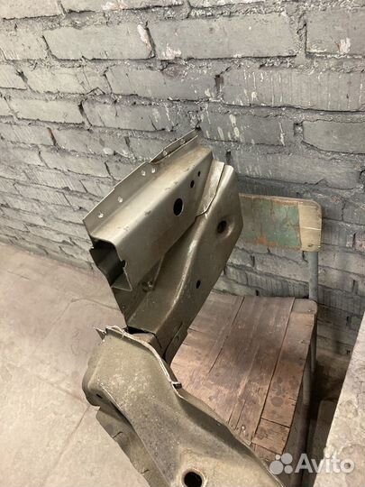 Передняя балка mazda demio