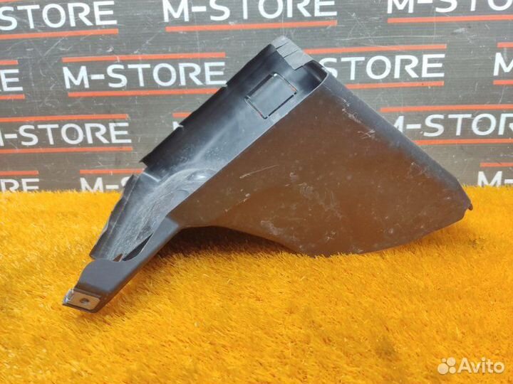 Воздуховод радиатора левый Bmw 7-Series F01 N63B44