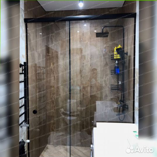 Душевая стеклянная перегородка