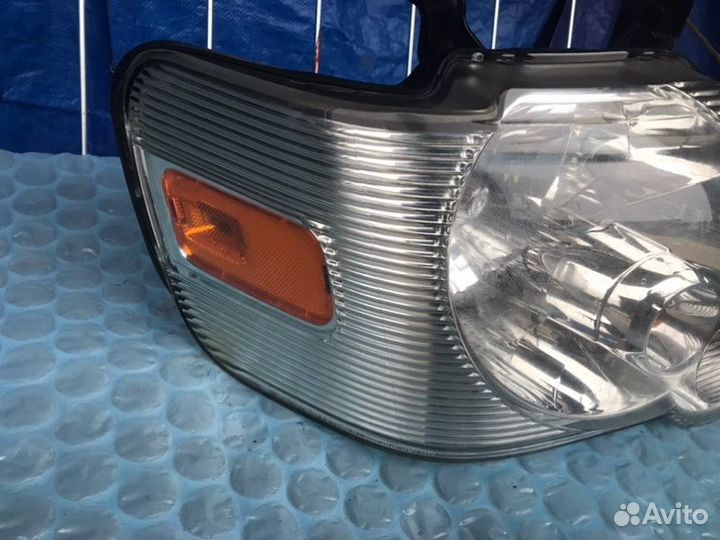 Фара правая Ford Explorer U251 4.0L sohc 12-valve
