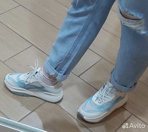 Кроссовки Respect