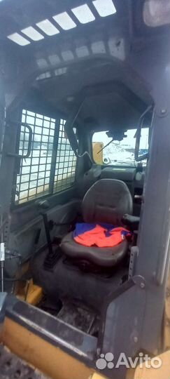 Мини-погрузчик Gehl 5240E, 2011