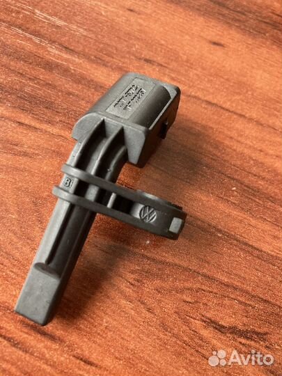 Датчик абс WHT003857 VAG