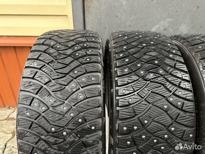 Dunlop SP Winter Ice 03 235/45 R18 98T