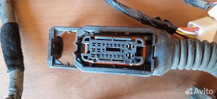 Проводка двери Hyundai Solaris 2019 (91650H5020)