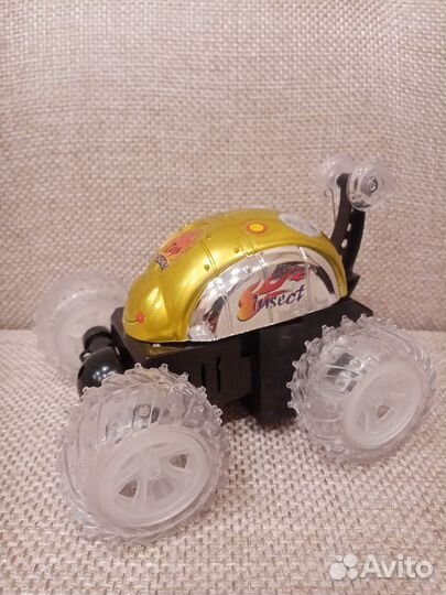 Машинка на радиоуправлении 