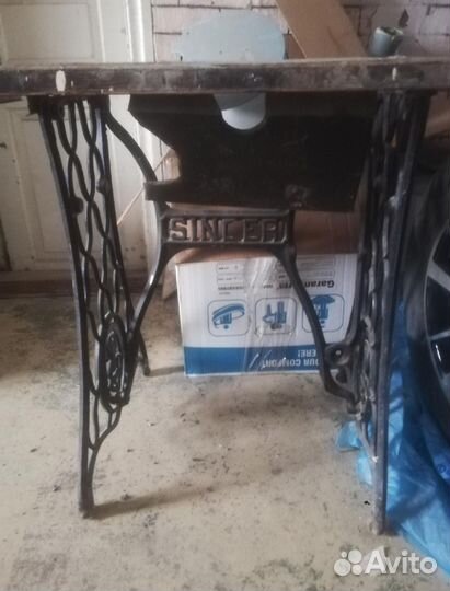 Станина от швейной машины Singer