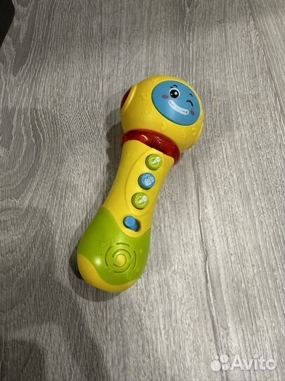 Игрушечный телефон