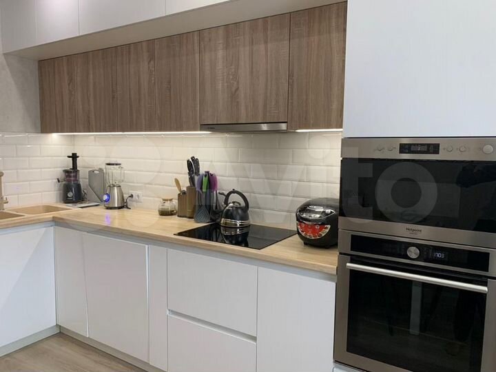 3-к. квартира, 80 м², 11/16 эт.