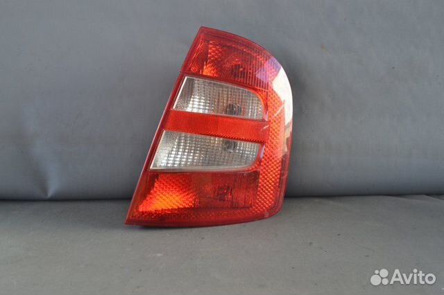 Фонарь задний правый Skoda Fabia MK1 2000