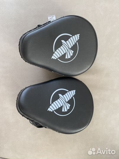 Боксёрские лапы Hayabusa PTS3 Focus