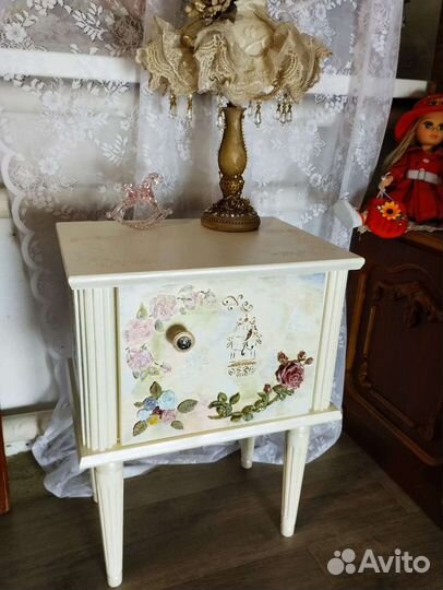 Тумбочка румыния после реставрации