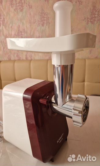 Мясорубка электрическая новая