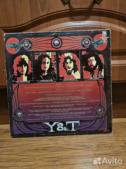 Y & T – Black Tiger