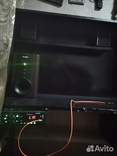 Калонки с сабом на стол