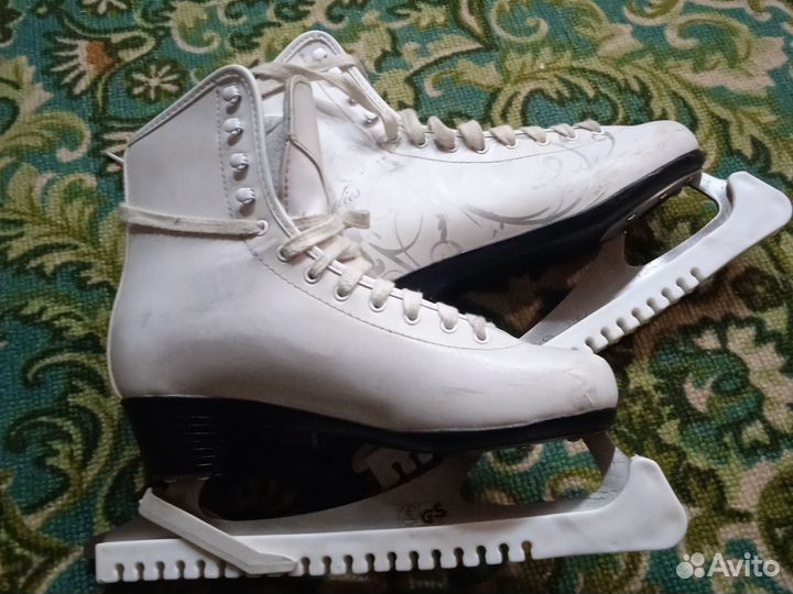 Коньки женские 41 размер