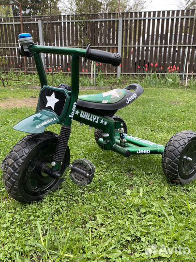 Трехколесный велосипед Jeep Wellys