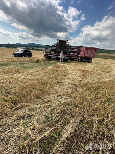 Уборка урожая комбайн