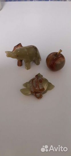 Фигурки из оникса