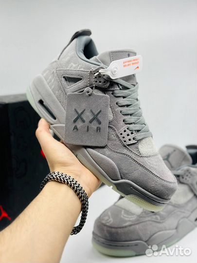 Кроссовки Nike Air Jordan 4 Kaws (Ориг. Качество)