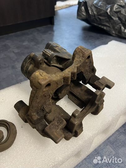 Суппорт задний правый Golf 7, Audi A3(2013)