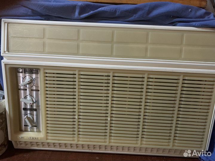 Продам оконный бытовой кондиционер бк-2300