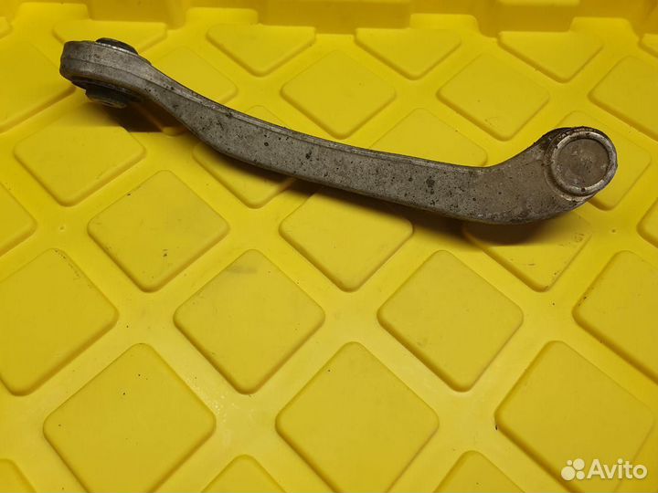 Рычаг передний левый верхний Audi A8 D3/4E рест
