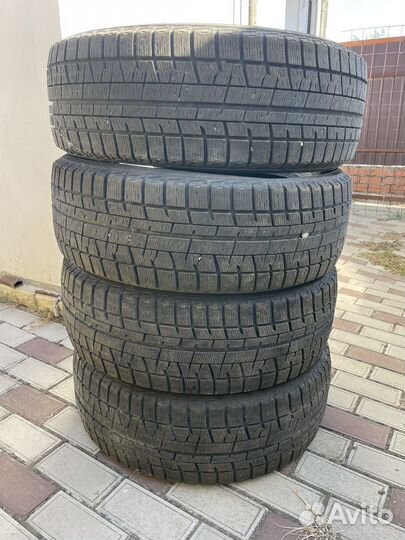 Yokohama Ice Guard IG50+ 215/55 R18