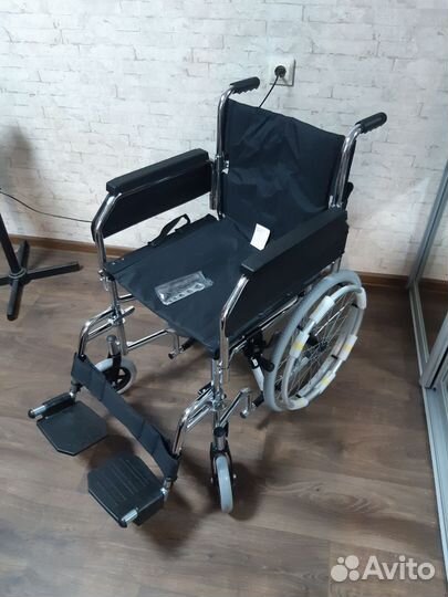 Инвалидная коляска новая