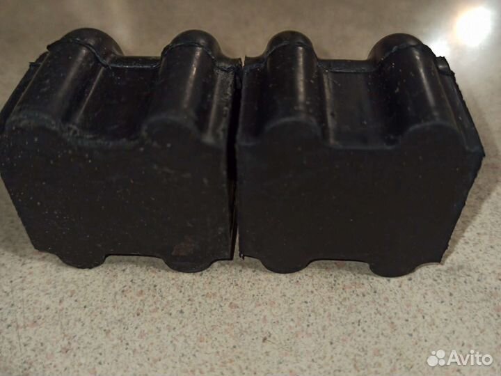 Втулка стабилизатора hyundai-KIA 548132H000