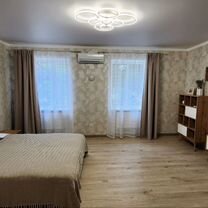 2-к. квартира, 70 м², 1/3 эт.