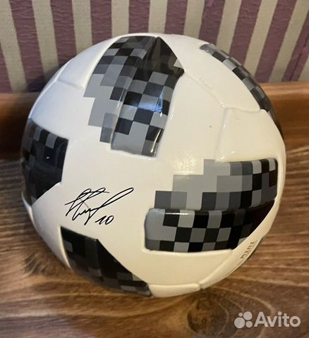 Футбольный мяч(коллекционный) объявление продам