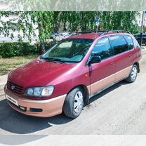 Toyota Picnic 2.0 MT, 1998, 318 000 км, с пробегом, цена 500 000 руб.