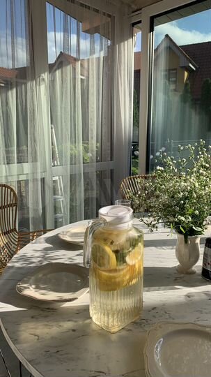 2-к. квартира, 65 м², 1/3 эт.