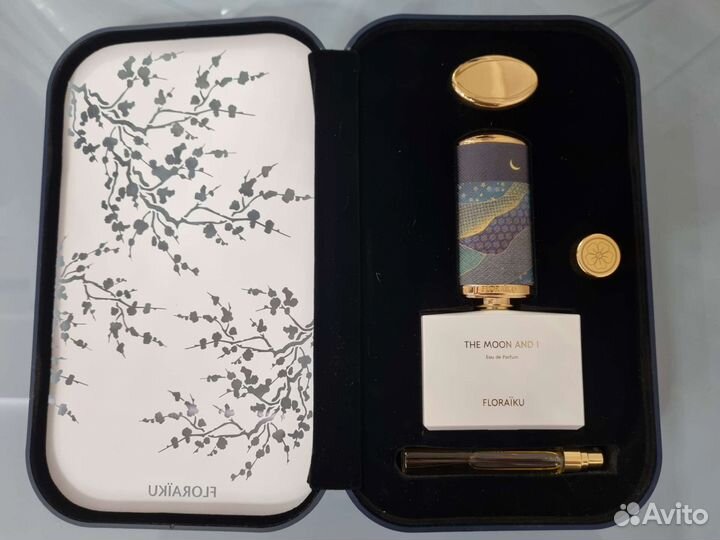 The Moon and I, Floraïku