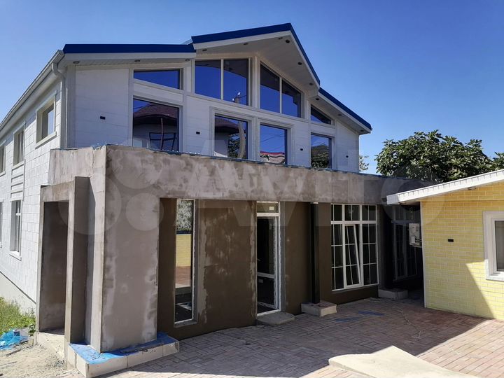 Коттедж 250 м² на участке 5 сот.