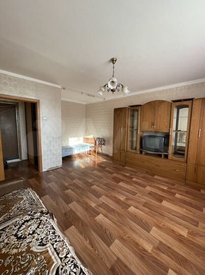 1-к. квартира, 42 м², 5/10 эт.