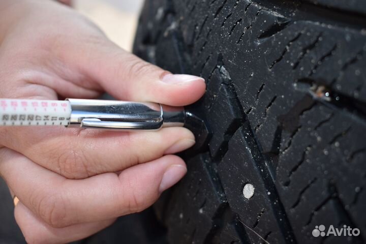 Nokian Tyres Hakkapeliitta 7 SUV 215/55 R18 99T