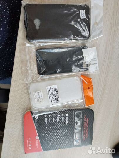 Чехлы и бамперы на телефон