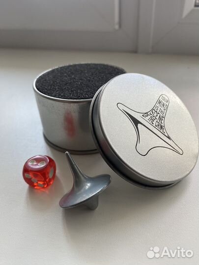 Подарочный набор игральный кубик и волчок