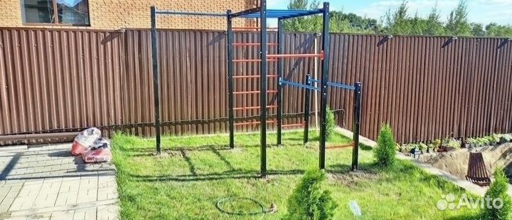 Надежный спорткомплекс для дома, дачи и двора